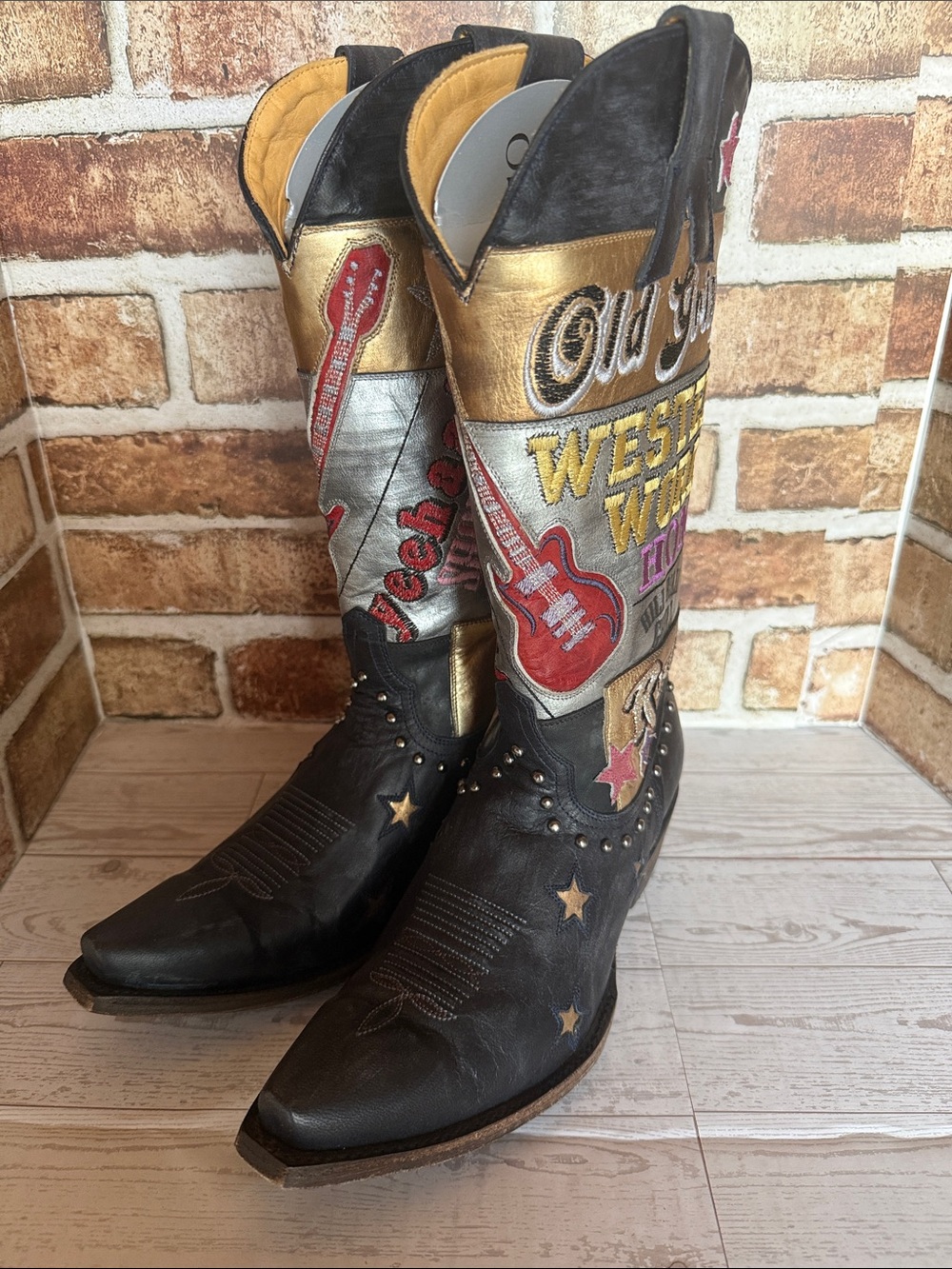 Old Gringo paradise Black, Gold & Silver Guitar Embroidered Cowboy Boots